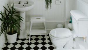 picking bathroom tile