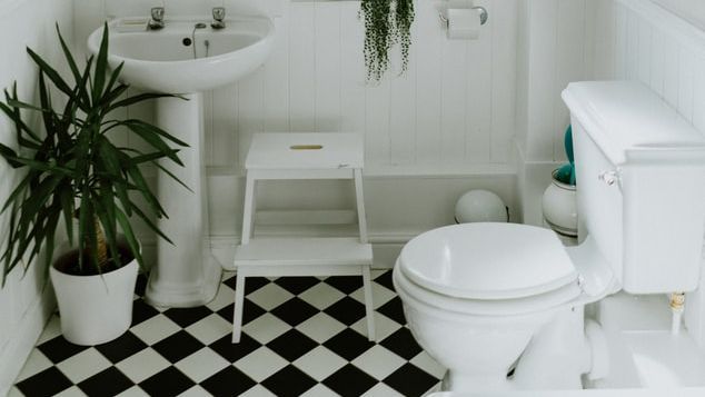 picking bathroom tile